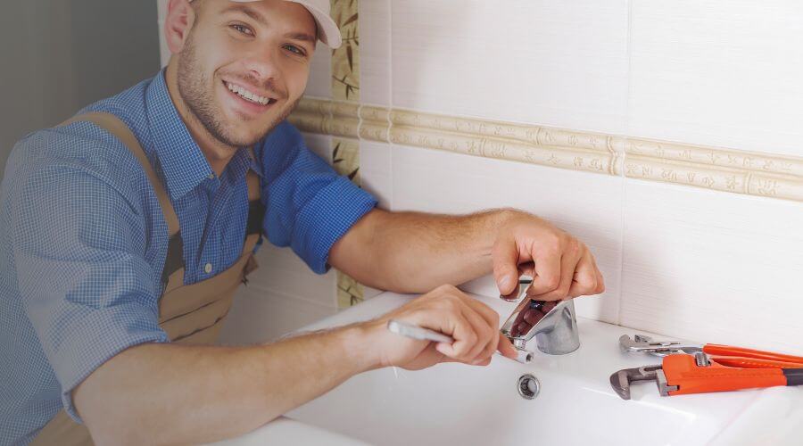 Handle or spout repair in Warner Robins, GA